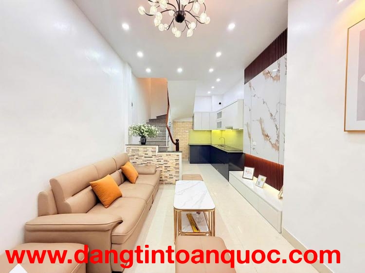 CHỦ CẦN BÁN GẤP, NHÀ PHÚC LỢI,  5 TẦNG 34M - FULL NỘI THẤT - Ở 5,6 TỶ, NGAY