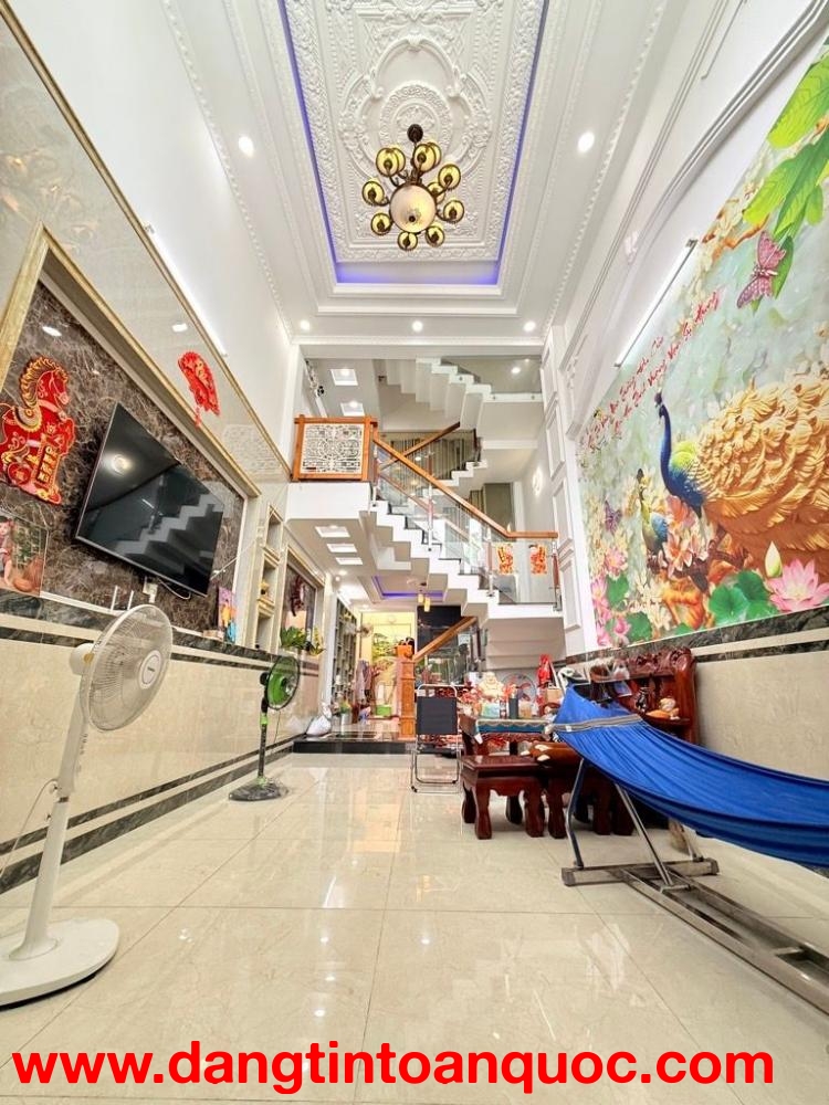 NHÀ CHÍNH CHỦ Ô TÔ NGỦ TRONG NHÀ
HIẾM CÓ KHU TCH26 - TRUNG MỸ TÂY