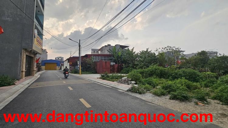 Bán đất 110m2 mặt đường Hoàng Dương, An Đồng, An Dương - Giá chỉ: 3,x tỷ