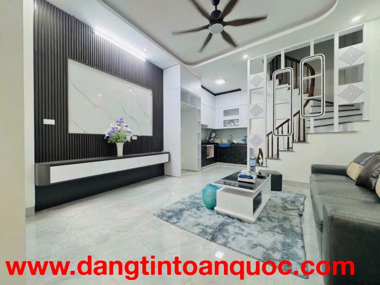 CHO THUÊ NHÀ NGUYÊN CĂN MINH KHAI, HAI BÀ TRƯNG, HÀ NỘI -  5 TẦNG, FULL NỘI THẤT ,Ở NGAY