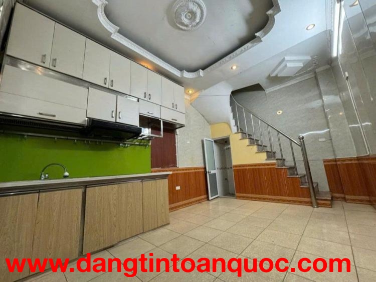 CHO THUÊ NHÀ RIÊNG TẠI PHƯỜNG BA ĐÌNH (Kim Mã, quận Ba Đình) - TP HÀ NỘI.