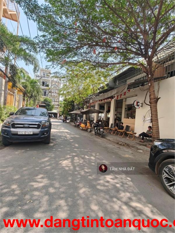 Bán Đất - Giá rẻ - Ngang 5m dài 20m - Khu đồng bộ - Hẻm Nhựa thông thoáng giá 10 tỷ