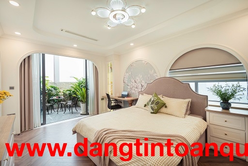 ► SIÊU PHẨM PENTHOUSE 300m² – ONE 18 NGỌC LÂM – HÀNG HIẾM GIỮA LÒNG HÀ NỘI
