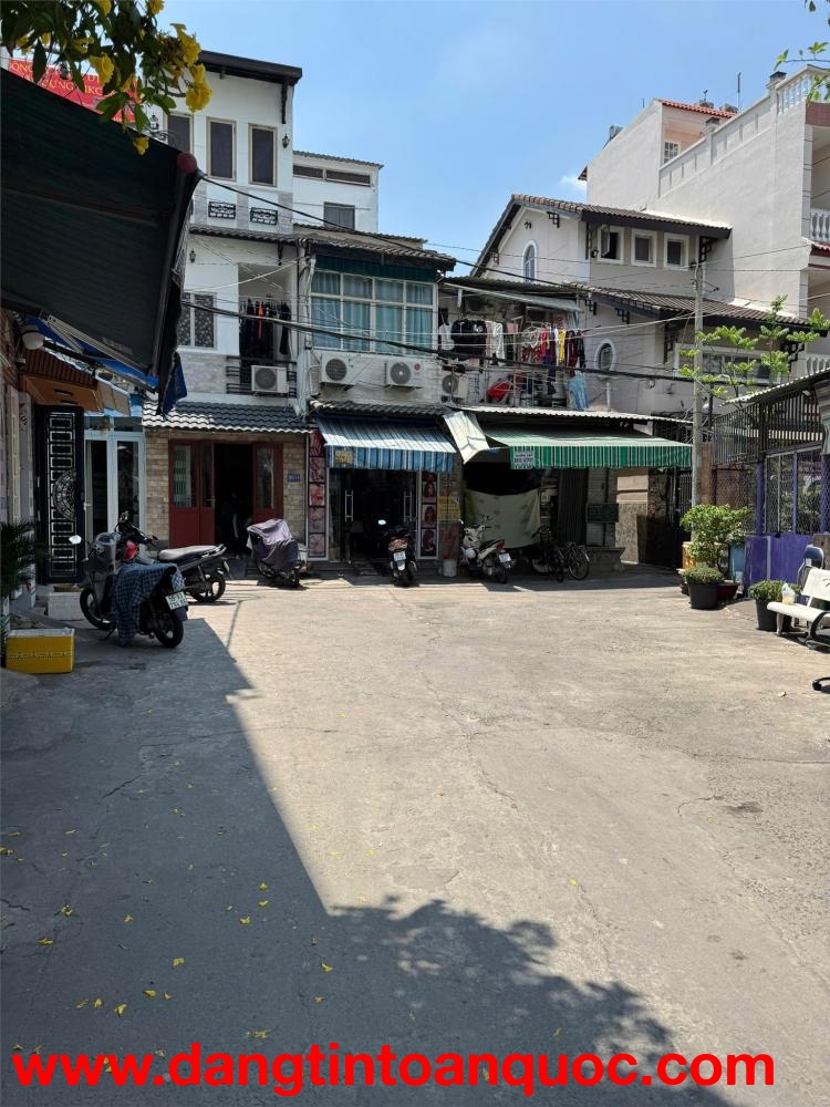 HIẾM! NHÀ NGANG 4.55M – ĐỐI DIỆN CITYLAND – DÒNG TIỀN 18TR/THÁNG