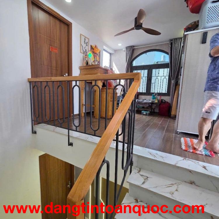 GẦN SÂN BAY – NHÀ ĐẸP 3 TẦNG – 53M² – CHỈ NHỈNH 6 TỶ
 Khu Phạm Văn Bạch – Cộng Hòa – TSN