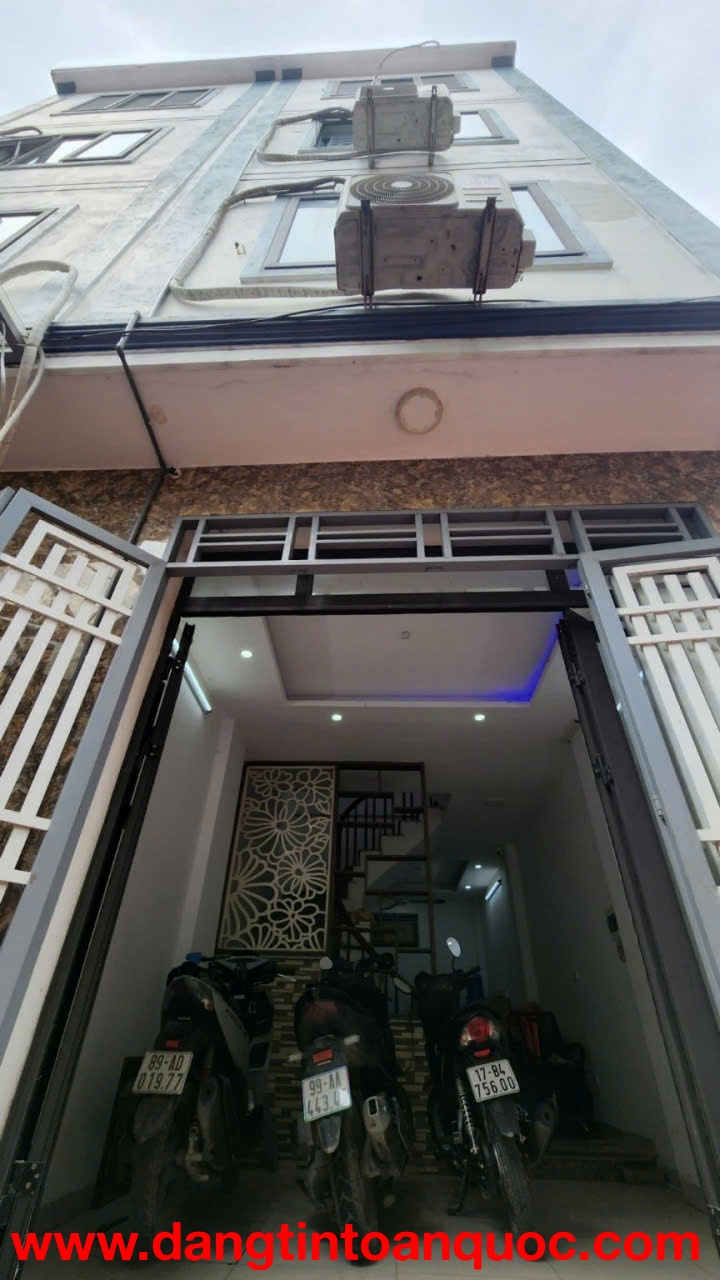 Yên Bình, Yên Nghĩa, Hà Đông - Nhà 4 tầng, diện tích 37m2 - Lô góc - Dân xây chắc chắn