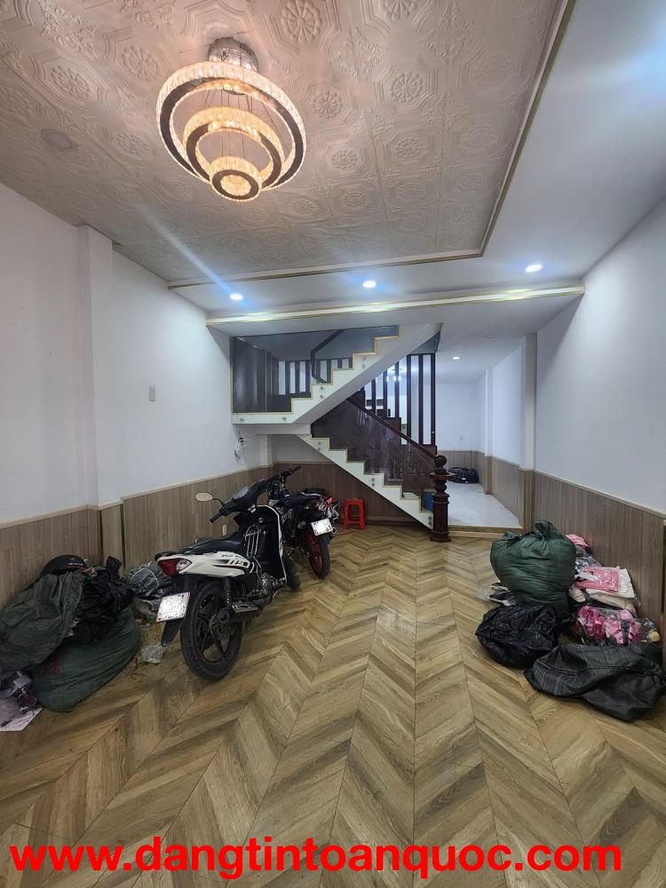 Bán nhà 2 tầng, 61m2, Hẻm xe hơi Bình Thành, BHHB Bình Tân, chỉ 3.5 tỷ TL