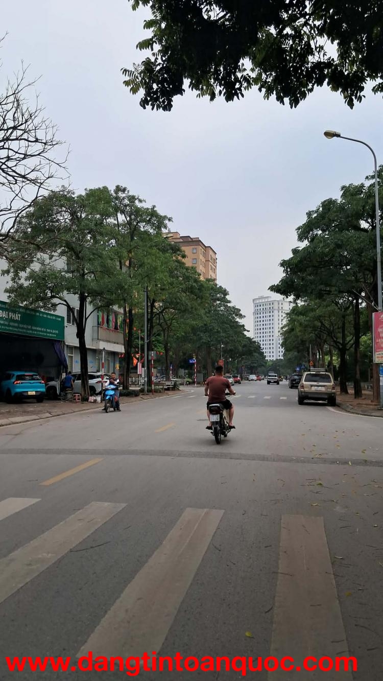 BÁN ĐẤT KHU ĐÔ THỊ VIỆT HƯNG 52M2- MẶT ĐƯỜNG 25M THOÁNG 1x TỶ.[0372311369]