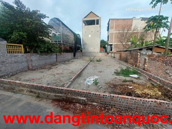 Cần bán nhanh đất Bắc Hồng, 180m2, mt9m, 8.8 tỷ, full thổ, xe con, Đông Anh.