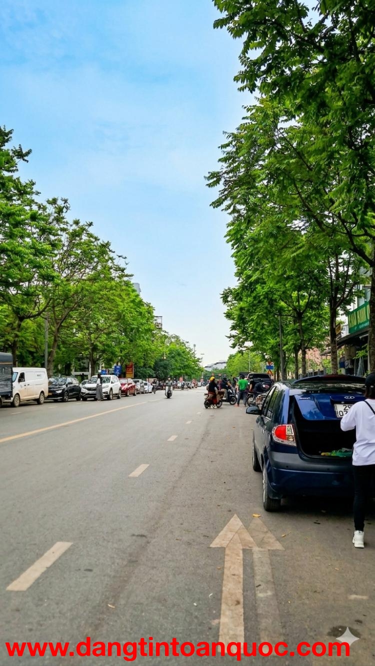 BÁN ĐẤT ĐẤU GIÁ VIỆT HƯNG 74M2, MT 8m, VỈA HÈ Ô TÔ TRÁNH, MẶT CÔNG VIÊN- 16.3 Tỷ [0372311369]