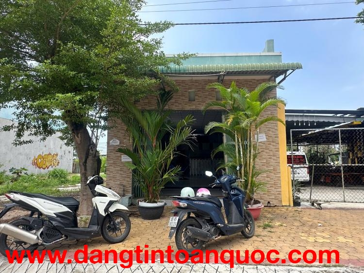 Bán nhà 2 Mặt tiềnNguyễn Công Trứ - Tân An - LaGi giá ngộp 2.4 tỷ KDC Lương Thực