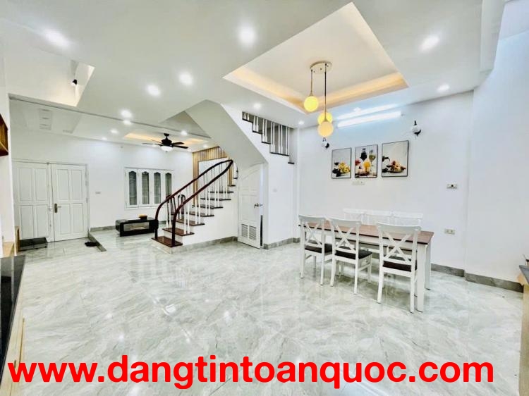 BÁN NHÀ 4 TẦNG TẠI NGÁCH 288/11 TƯƠNG MAI – HOÀNG MAI HƠN 10 TỶ