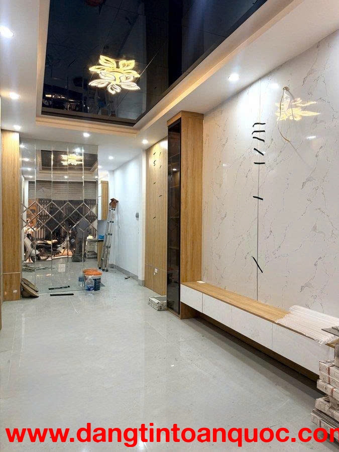???? BÁN NHÀ KHƯƠNG TRUNG – Thanh Xuân  35m² – 5 TẦNG – THANG MÁY – 9.X TỶ