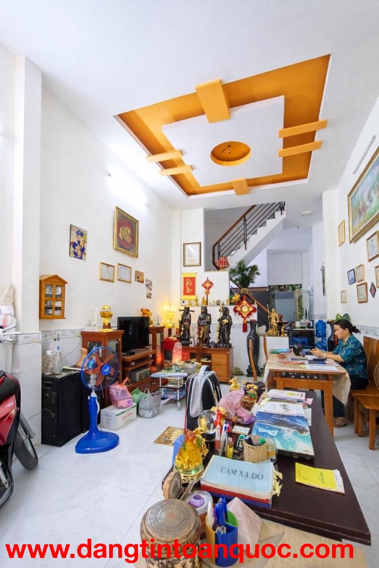 GIÁP AEON TÂN PHÚ – KỀ KÊNH THAM LƯƠNG – SẴN DÒNG TIỀN – 2 TẦNG 98M² NGANG 4.2M CHỈ 8.X