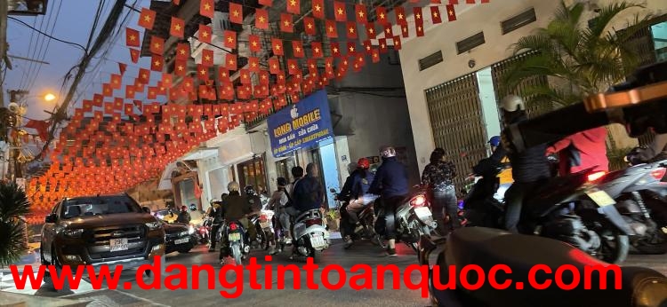 BÁN NHÀ 2,5 TẦNG MẶT ĐƯỜNG KINH DOANH – DÒNG TIỀN NGAY TRUNG TÂM TIỀN NINH VỆ - Bắc Ninh