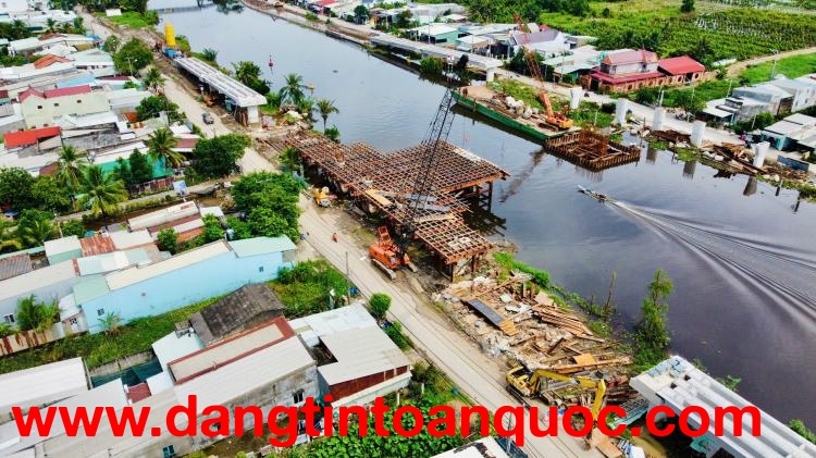 Nhà vườn mặt sông 900m² – không gian hiếm cho nghỉ dưỡng & kinh doanh F&B tại Đường Vườn Thơ