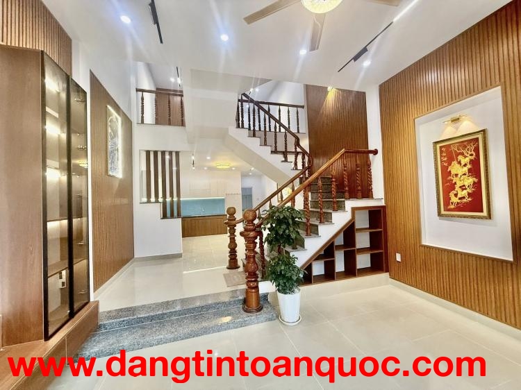 Bán nhà 3 tầng 3 mê đường Nhơn Hòa 1 - Gần bến xe TTTP