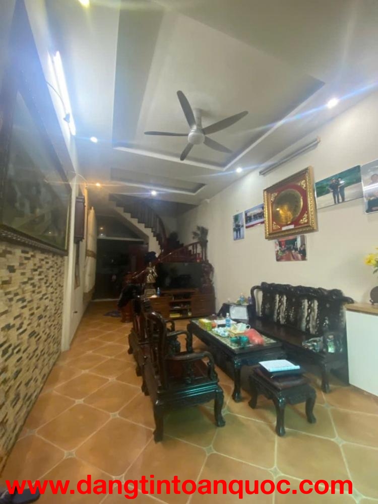 ???? BÁN NHÀ NGỌC LÂM – LONG BIÊN  NGÕ THÔNG – DT LỚN 90m² ????