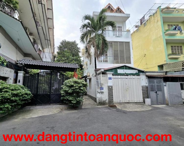 Ngay Siêu Thị Lottle Gò Vấp ! Bán Nhà 3 Lầu DT: 4,24m x 14,5m , Căn Góc Kinh doanh