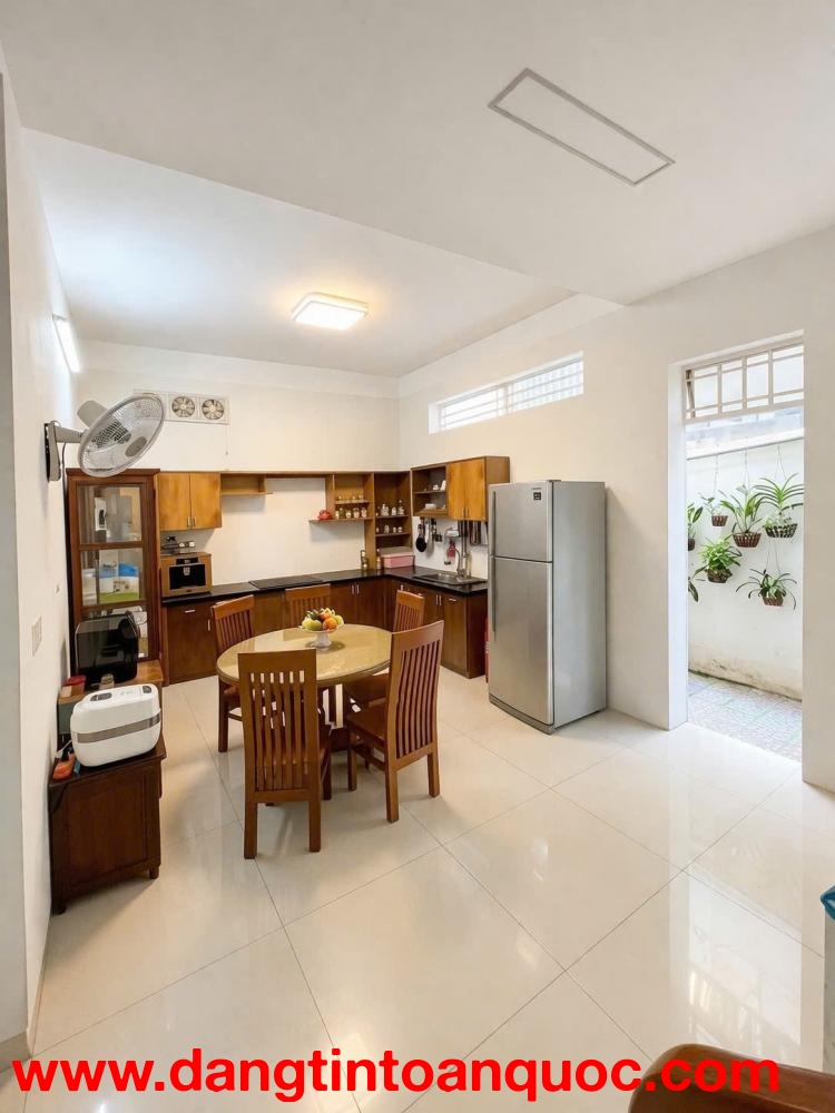 HOT HOT HOT ! Cần BÁN BIỆT THỰ VEN SÔNG – KHU VIP Phường Hòa Xuân, Q. Cẩm Lệ, Đà Nẵng.