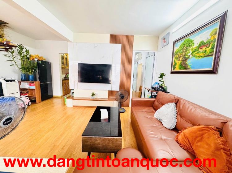 ???? Hiếm vô cùng _____
???? Căn góc Văn Chương 3 mặt thoáng sáng, ở sướng.

- Ai đang tìm nhà khu Đ