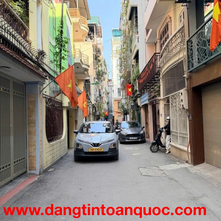 Bán Nhà Ngõ Thịnh Hào1 44m2. 4 tầng. mặt tiền 3.5m. giá 19.9 tỷ Đống Đa Hà Nội