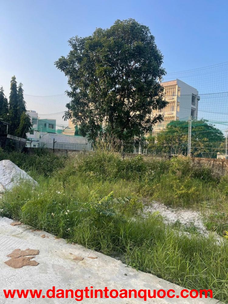 Bán lô đôi Nguyễn Phan Vinh 279.6m2 ngang 9m giá 29 tỷ sát biển 20m