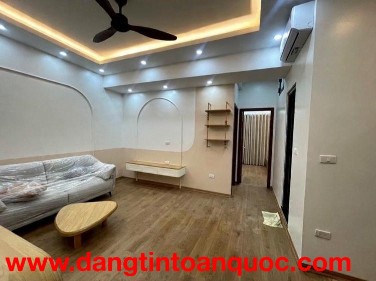 bán căn hộ trần quý kiên cầu giấy 62m 2 ngủ 2 wc giá 5,95 tỷ