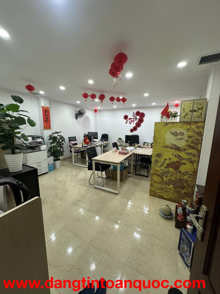 ????Ô tô tránh Phân lô Kinh doanh TRUNG KÍNH 81m 7T Thang máy, 45 tỷ