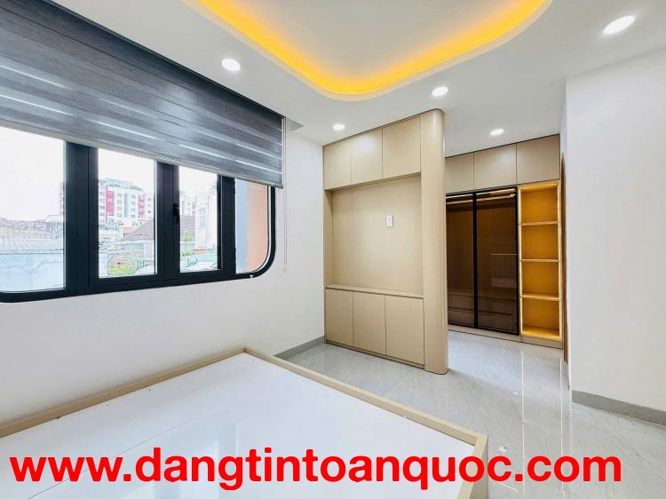 HIẾM!NHÀ DÂN XÂY VĂN TIẾN DŨNG,CẦU DIỄN,GA TÀU,GẦN OTO, DT:40Mx5T,MT:4m,6.4ty