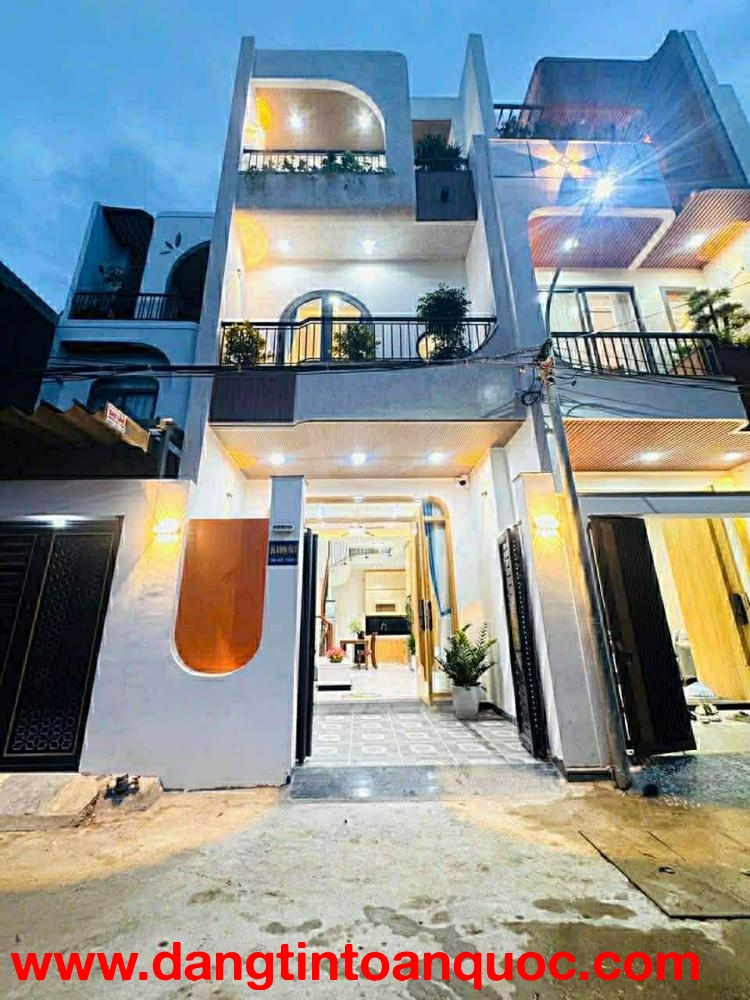 Bán nhà 3 tầng 3 mê Ô TÔ vào tận nhà Tôn Đức Thắng - FULL nội thất mới keng