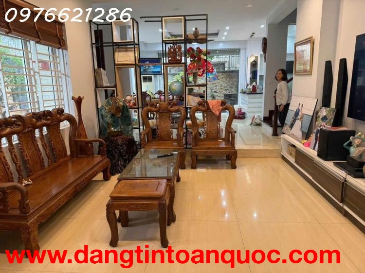 ???? SIÊU PHẨM BIỆT THỰ – VIỆT HƯNG – 200m² – MT 11m – GARA – SÂN VƯỜN – 56 TỶ