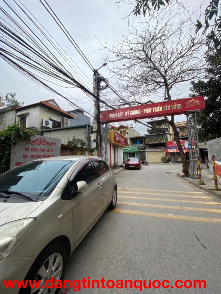 TƯ ĐÌNH – PHÂN LÔ QUÂN ĐỘI – Ô TÔ VÀO NHÀ – CÓ Ô CHỜ THANG MÁY