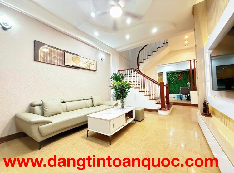 CHÍNH CHỦ BÁN NHÀ NGUYỄN KHÁNH TOÀN 50M 6T NHỈNH 14 TỶ NGÕ RỘNG 2 THOÁNG KINH DOANH