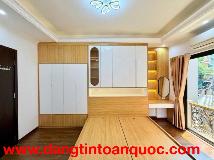 BÁN NHÀ LÔ GÓC HAI BÀ TRƯNG - OTO ĐỖ CỬA, FULL NỘI THẤT ĐẸP - 9,86 tỷ.