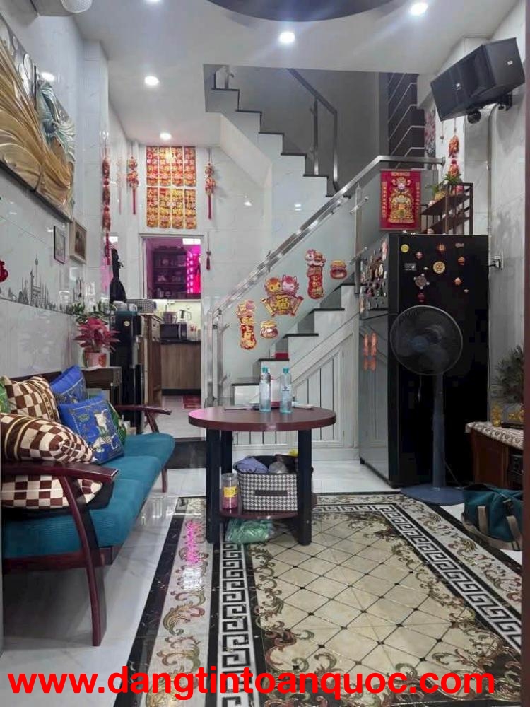 Nhà đẹp. Bình Tiên. Hẻm xe hơi 1 trục thẳng. Thuận tiện ra Hậu Giang , Đại lộ Võ Văn Kiệt, gần chợ, 