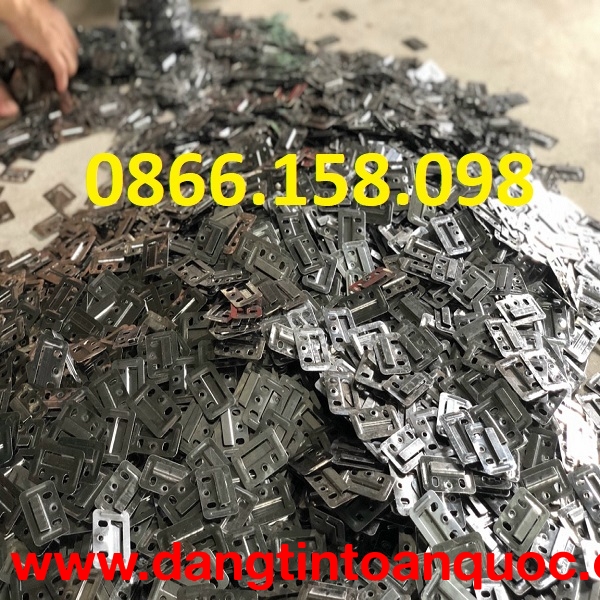 Báo giá kẹp inox giữ tấm nhựa ốp tường mới nhất