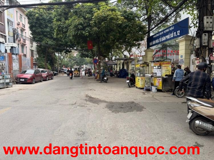 LÔ GÓC - DÂN XÂY- TRƯỜNG ĐẠI HỌC BỦA VÂY