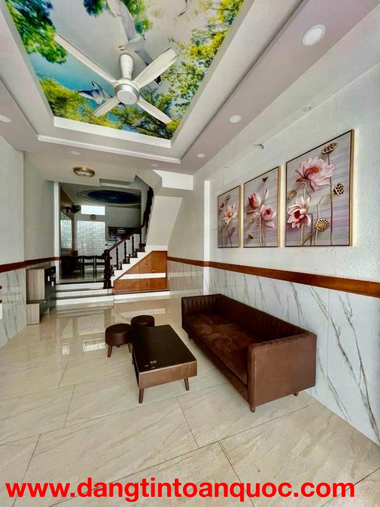 OTO NGỦ TRONG NHÀ - NGAY MERCEDES QUANG TRUNG - 60M2 - 4 TẦNG - SỔ VUÔNG A4 - SẴN NỘI THẤT - NHĨNH 7