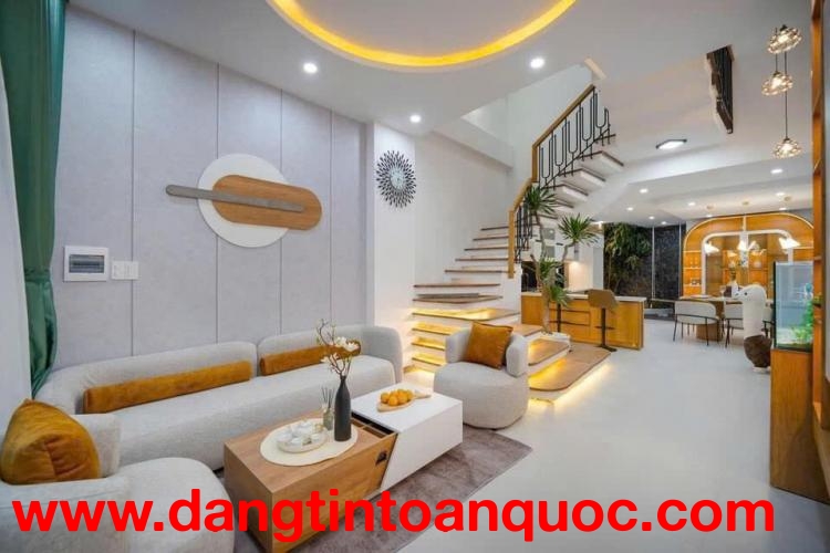 Bán nhà đường Văn Chung, phường 13 quận Tân Bình (5x14m) - 8 tỷ