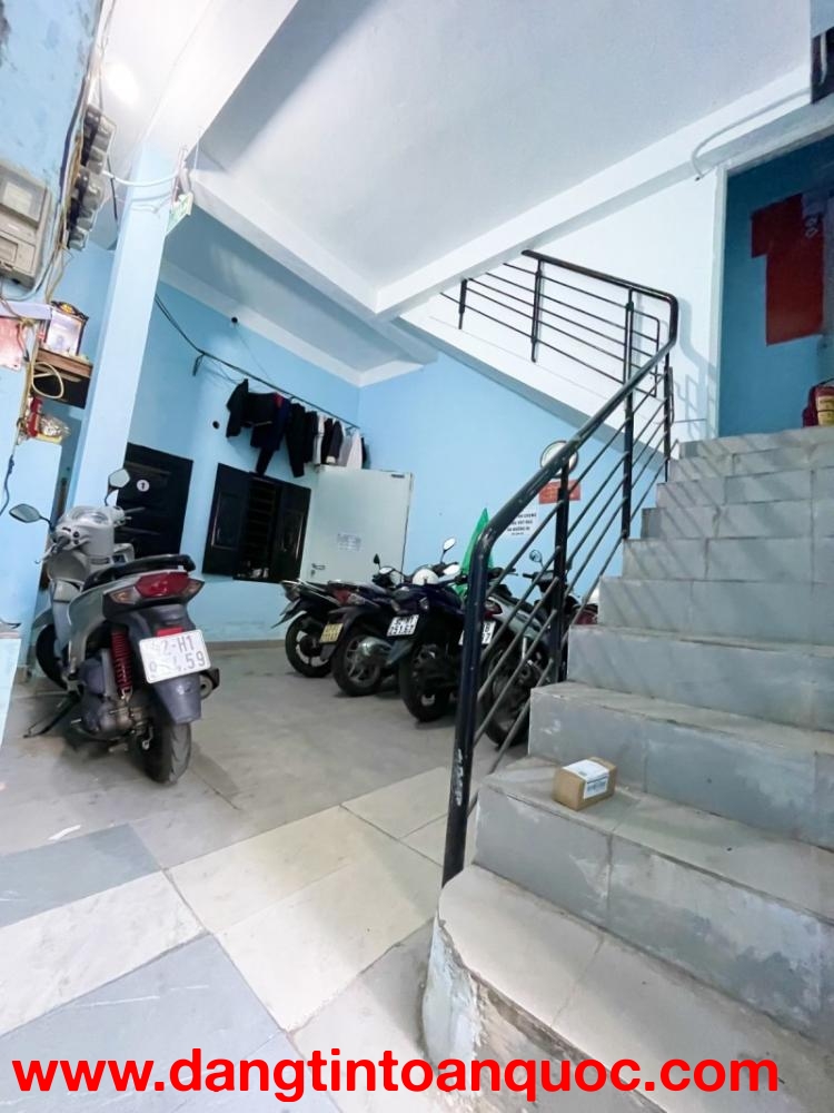 # Kiệt Hùng Vương,90m2, 2 tầng, 7 phòng trọ, đang Kinh Doanh, 3.x tỷ