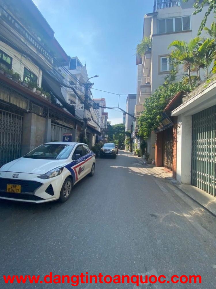 BÁN NHÀ CẤP 4 TRUNG TÂM NGỌC THỤY – LONG BIÊN, 63M², MẶT TIỀN 4M, GIÁ 11.9 TỶ