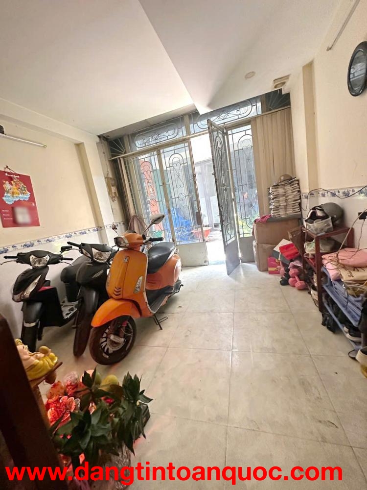 Nhà gần Q1, Q5 Dạ Nam P2Q8, Giá : 5.28 Tỷ (T/L)