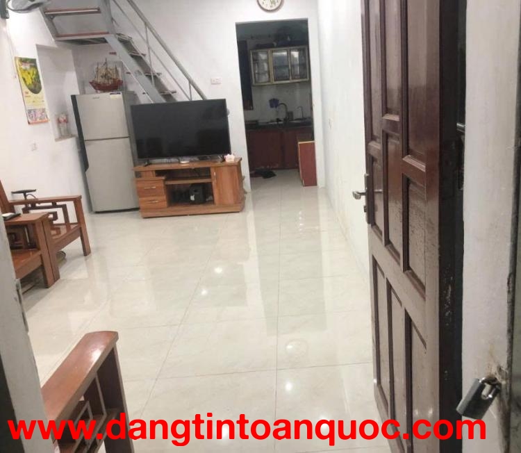 CHÍNH CHỦ CHO THUÊ NHÀ TẬP THỂ 2 TẦNG TẠI NHÀ 20 NGÕ 364 GIẢI PHÓNG - ĐỊNH CÔNG - HÀ NỘI.