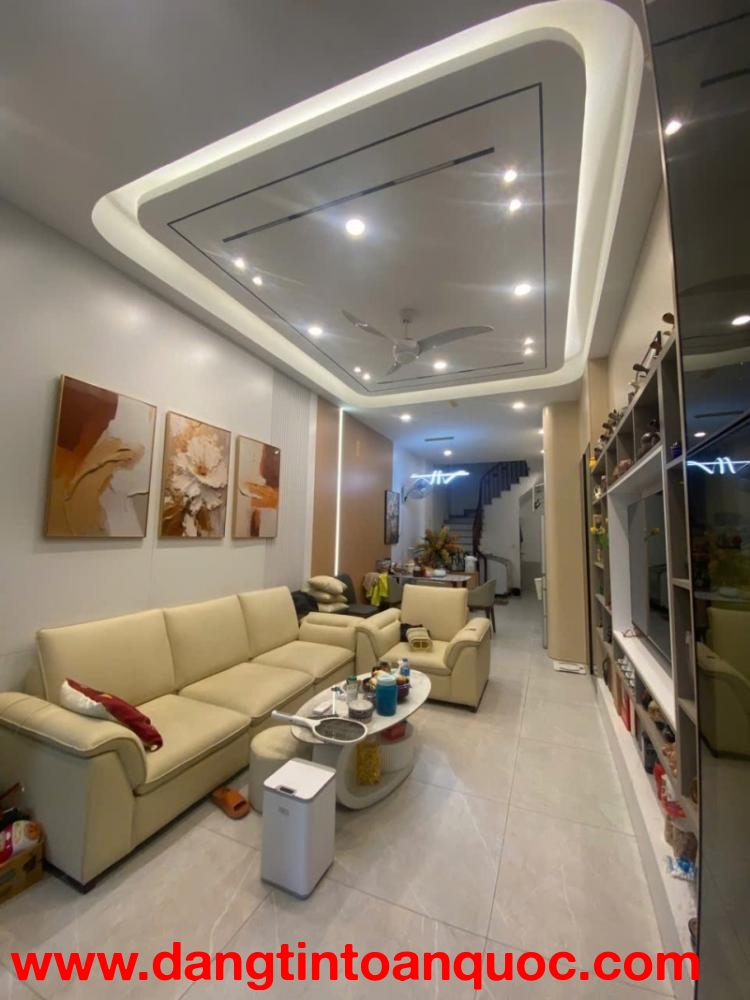 BÁN NHÀ KHU BỒ ĐỀ – 5 TẦNG – NGÕ Ô TÔ TRÁNH – GẦN PHỐ CỔ - 14.8 TỶ