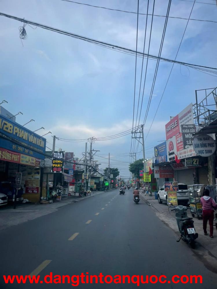 Bán đất mặt tiền 25x100m  giá 70 tỷ Đường Phan Văn Hớn