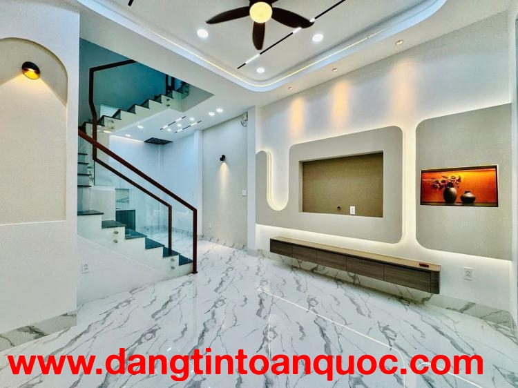 NHÀ LÊ ĐỨC THỌ - 3 TẦNG - 45M2 - XE HƠI TỚI CỬA - NHỈNH 5????- PHÁP LÝ CHUẨN