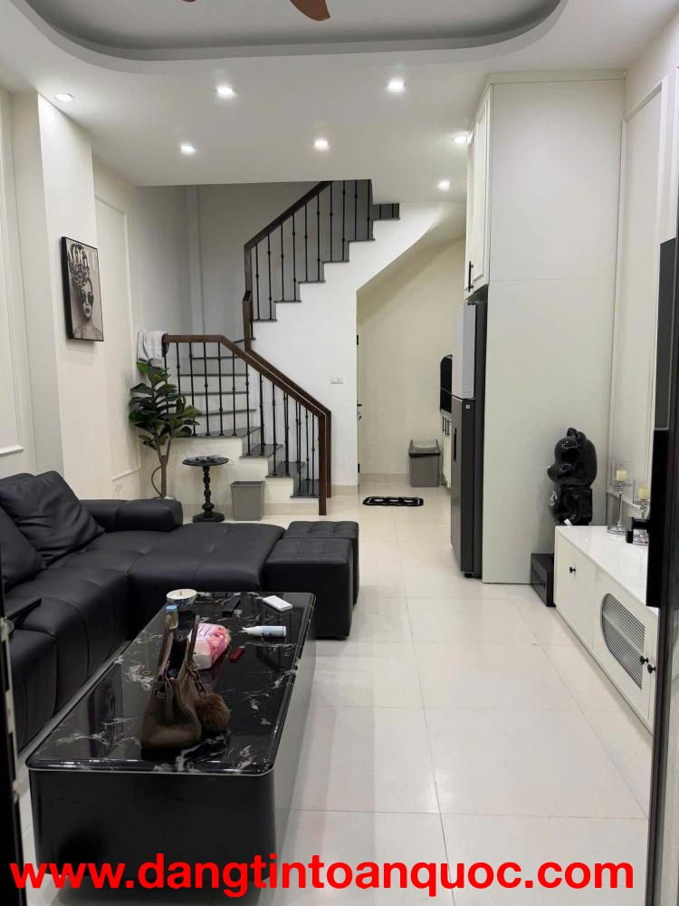 Nhà siêu đẹp full nội thất gần Hồ- phố Tây 1 bước cực hiếm Ngọc Thuỵ