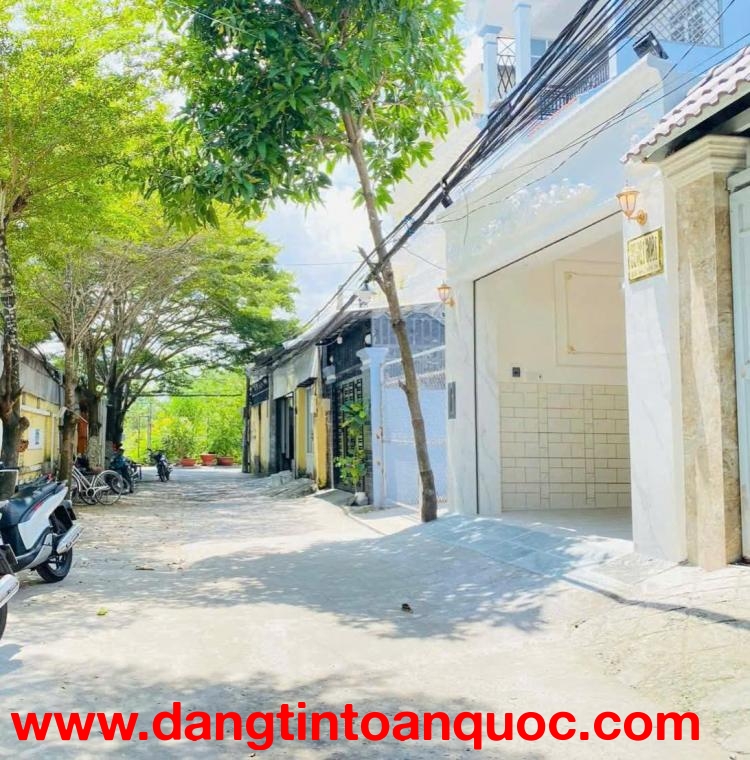 NHÀ HẺM XE HƠI HUỲNH TẤN PHÁT, 4X19M, 3 TẦNG, 7.2 TỶ, CẠNH PHÚ MỸ HƯNG