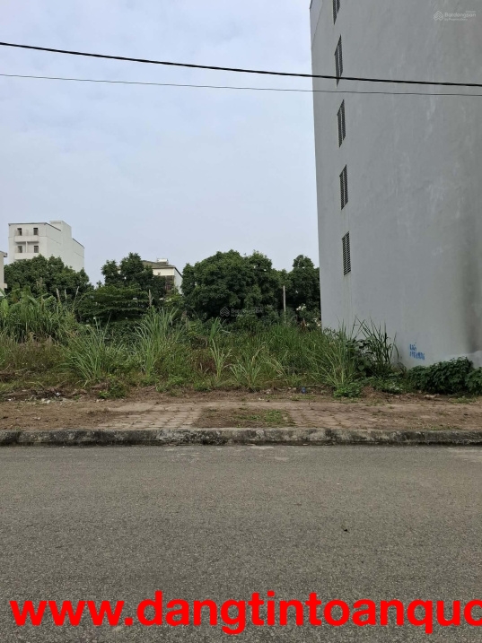 Bán lô đất 100m2 ngay ngã tư quốc lộ 21 đại lộ thăng long, cạnh ĐH Quốc Gia, khu CN Cao Hòa Lạc